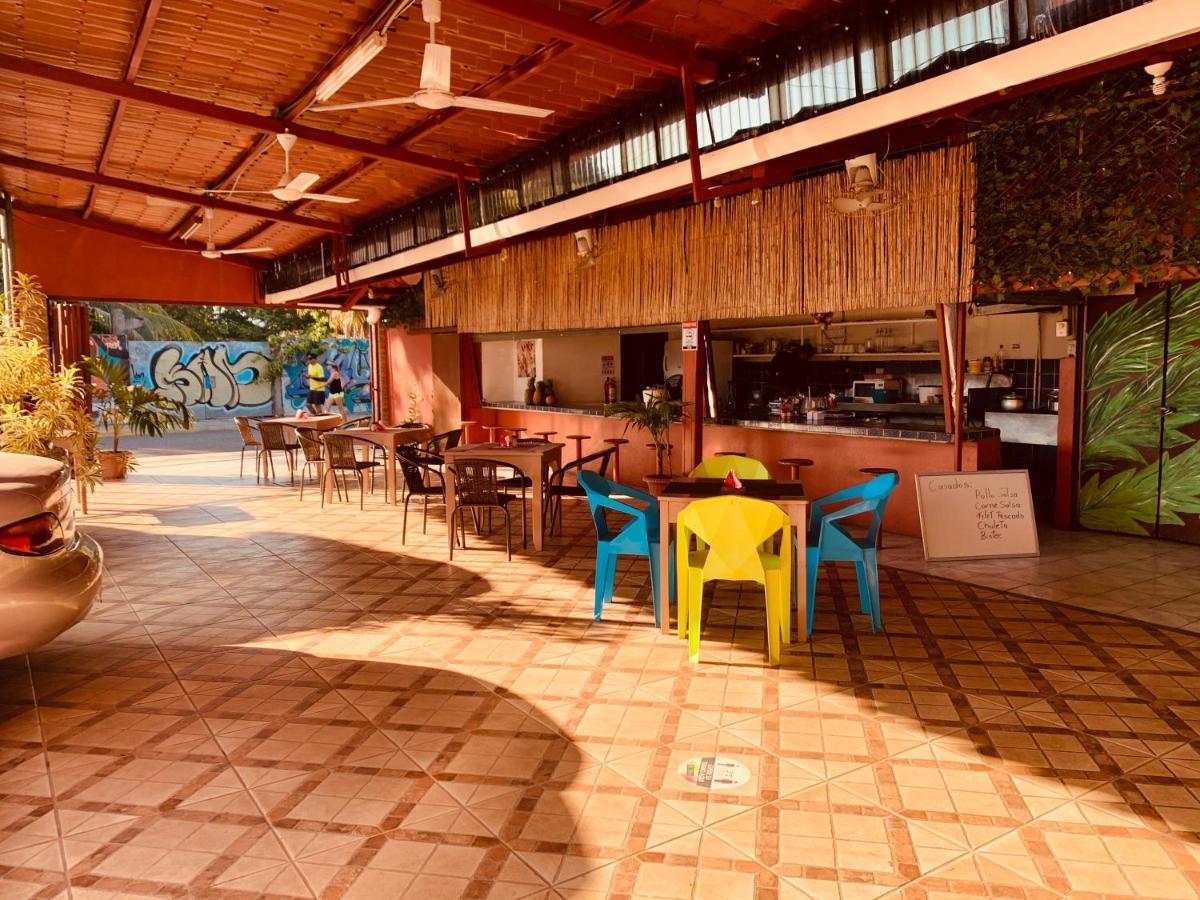 Hotel Cabinas Jacomar Εξωτερικό φωτογραφία